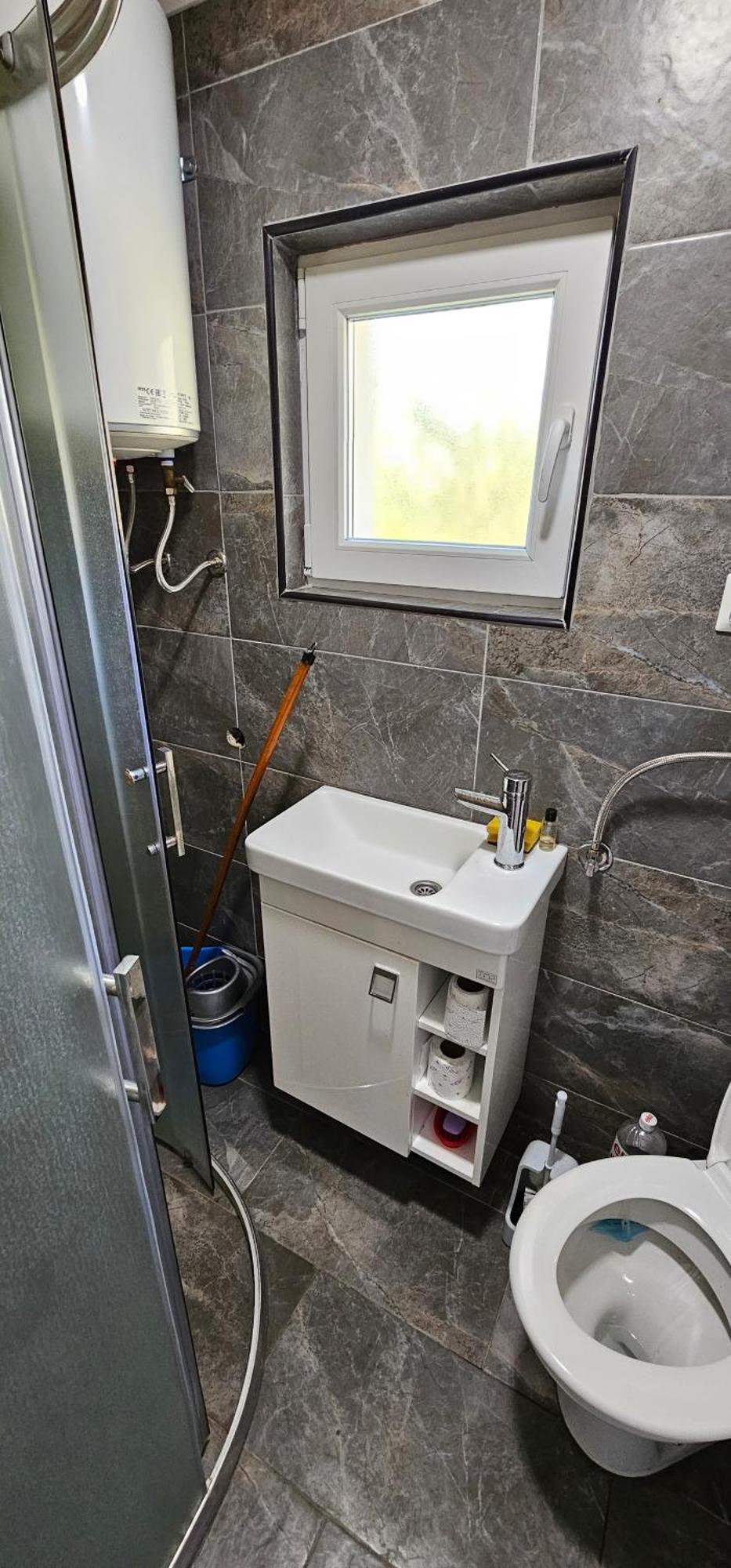Apartmani Roki Тузла Екстериор снимка