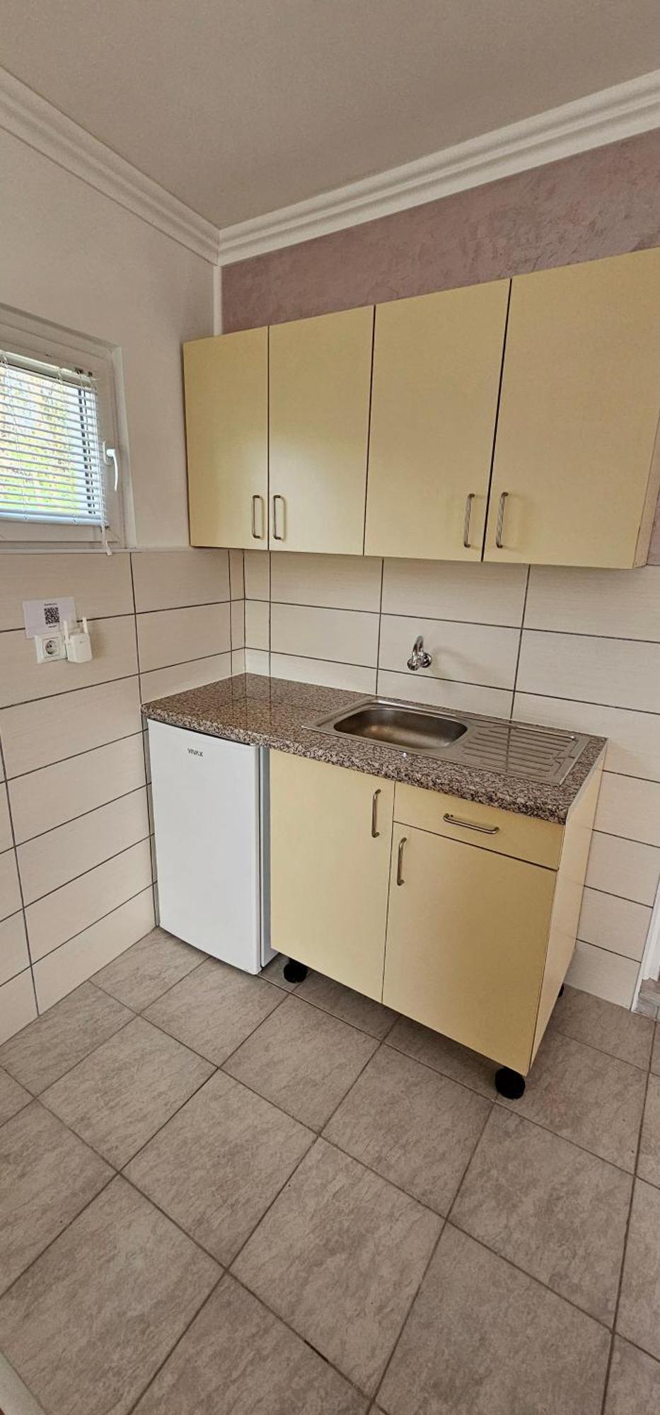 Apartmani Roki Тузла Екстериор снимка