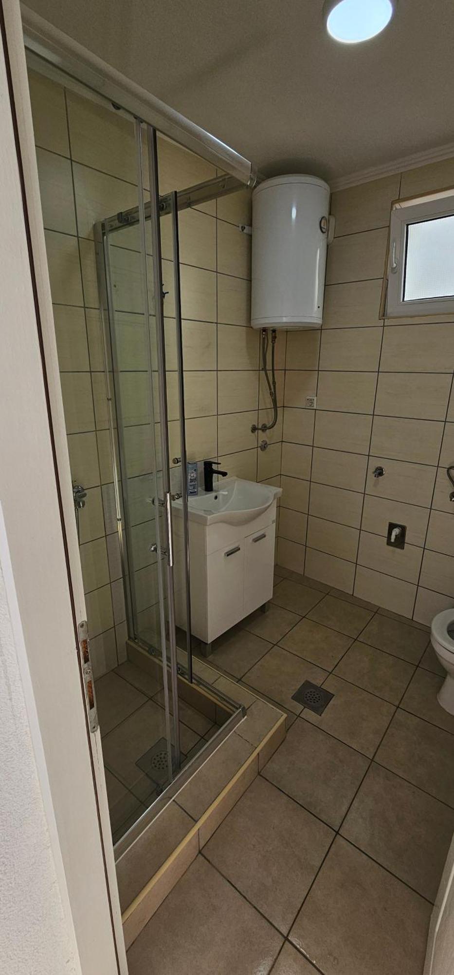 Apartmani Roki Тузла Екстериор снимка